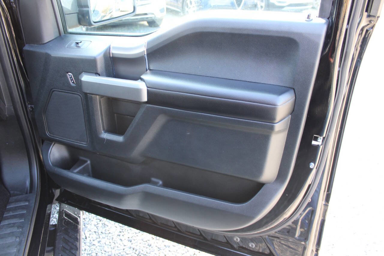 Used 2016 Ford F150 XLT w/ Equipment Group 302A Luxury AWD/4WD image 23