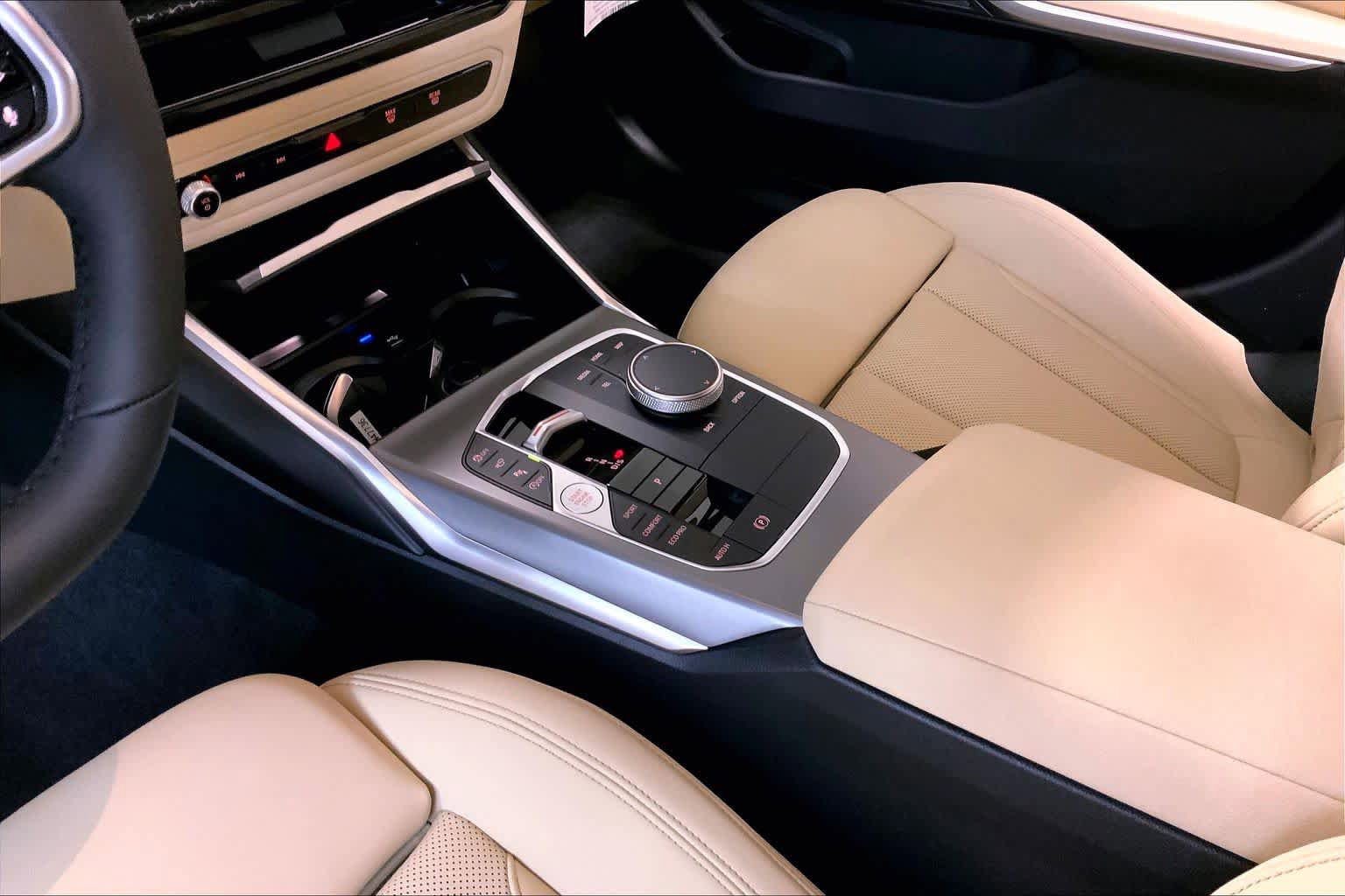 New 2026 BMW 330i xDrive Sedan w/ M Sport Package AWD/4WD image 7