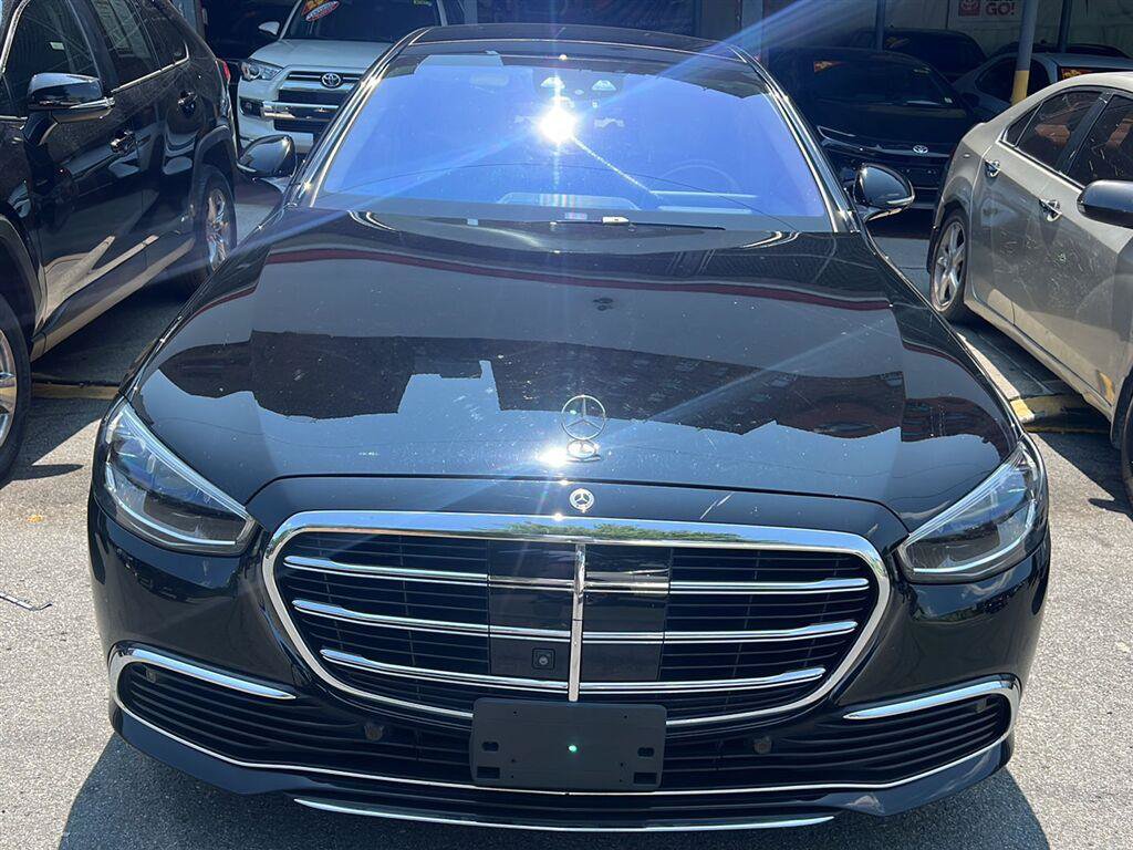 Used 2021 Mercedes-Benz S 580 4MATIC Sedan image 2