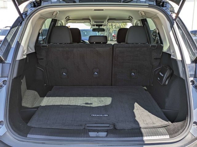 Used 2023 Nissan Rogue S AWD/4WD image 14