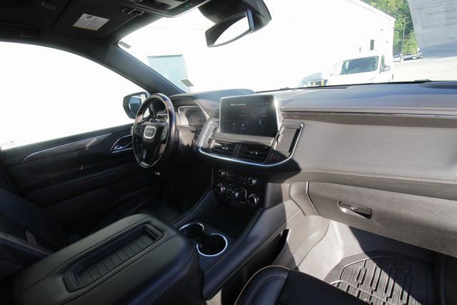 Used 2023 GMC Yukon XL AT4 w/ Technology Package image 37