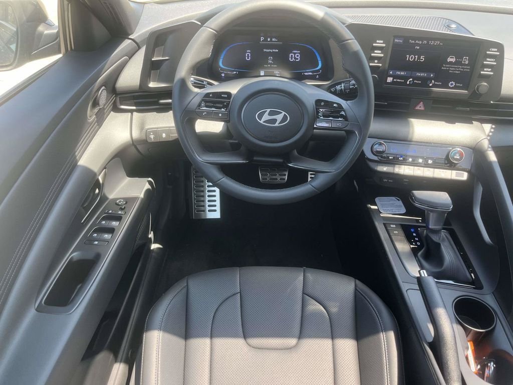 New 2026 Hyundai Elantra SEL Sport FWD image 13