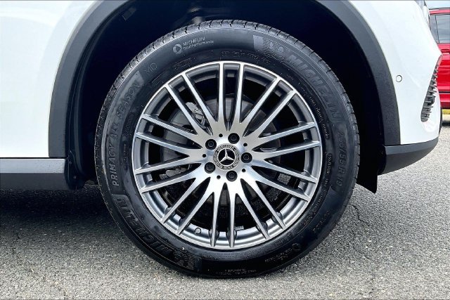 Certified 2026 Mercedes-Benz GLC 300 4MATIC image 9
