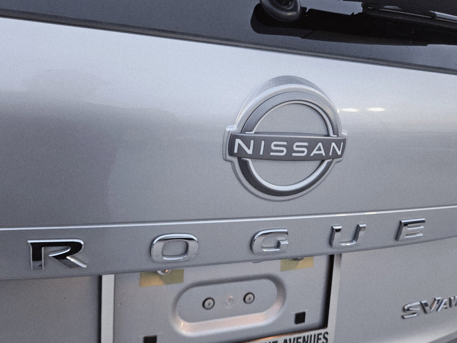 Used 2023 Nissan Rogue SV image 15