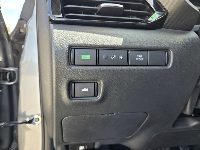 Used 2024 Nissan Sentra SV FWD image 20