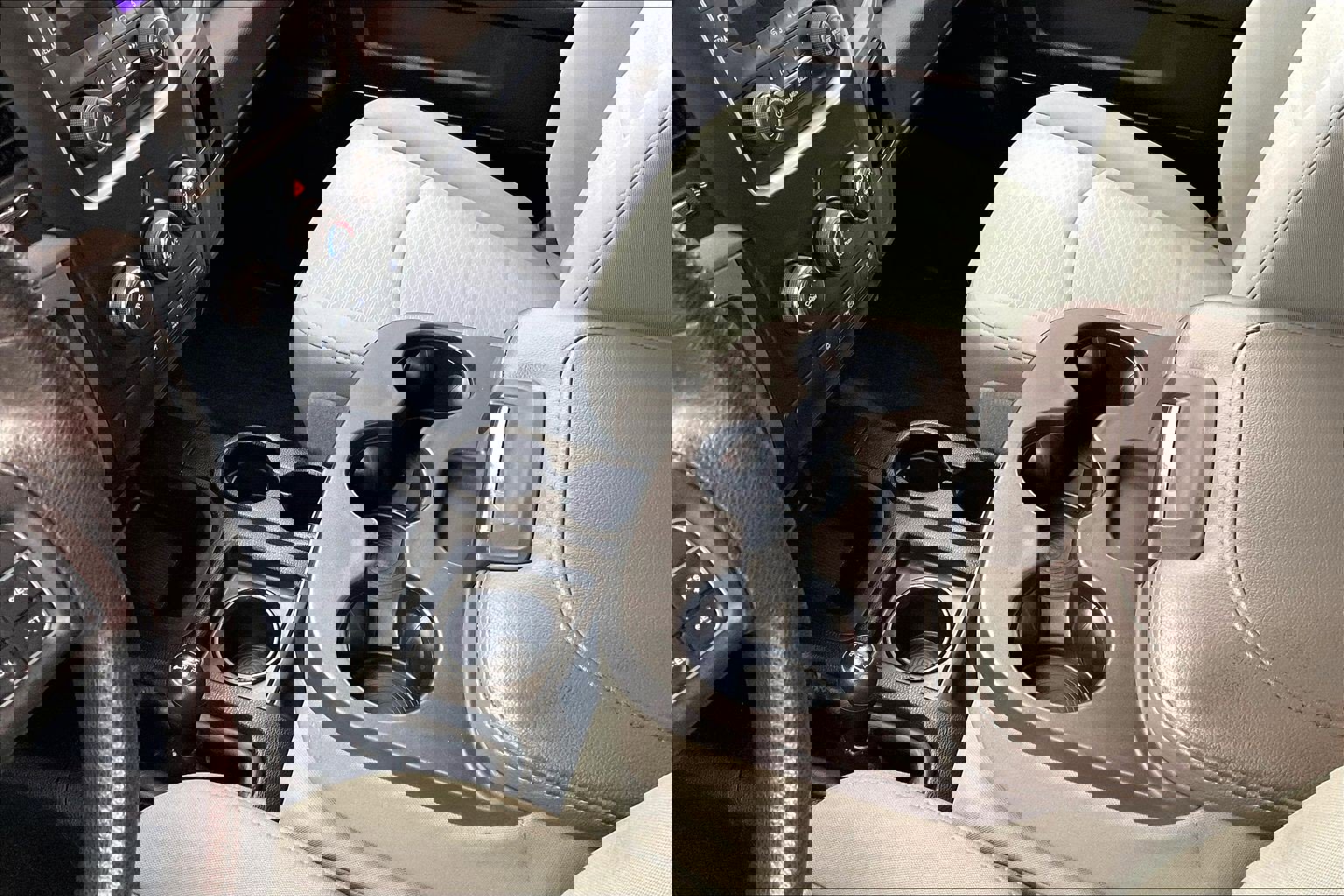 Used 2013 RAM 2500 Tradesman w/ Chrome Appearance Group image 16