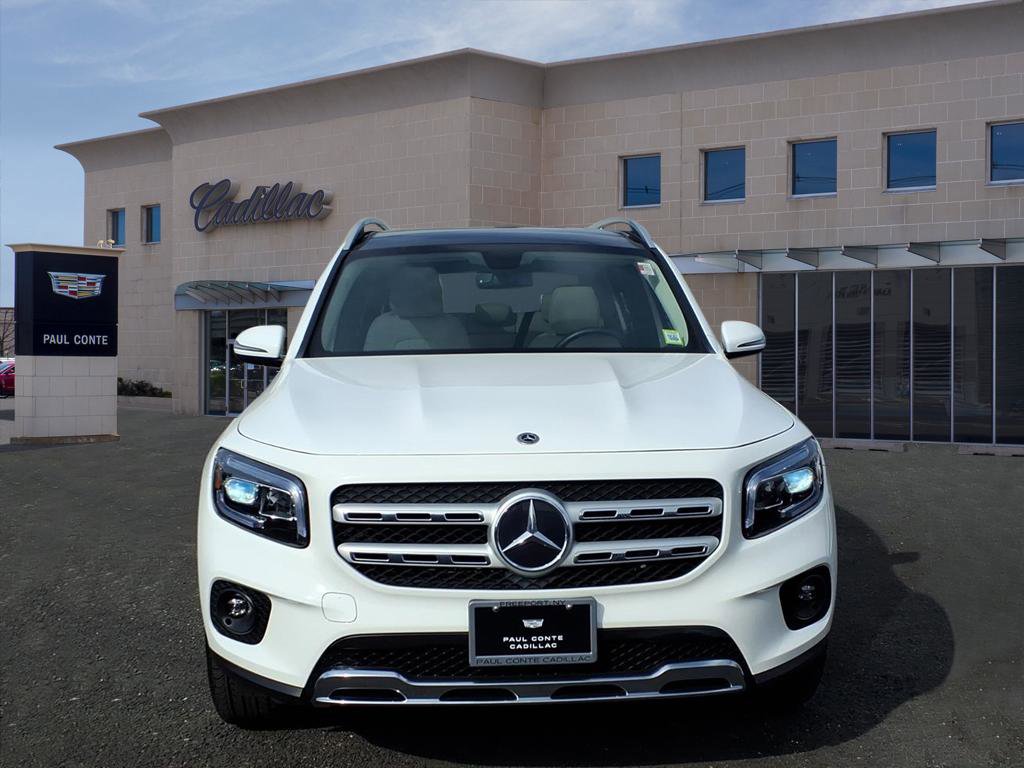 Used 2022 Mercedes-Benz GLB 250 4MATIC image 2
