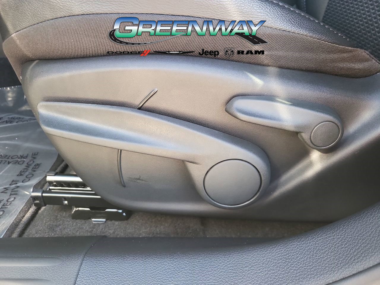 New 2026 Jeep Compass Latitude image 17