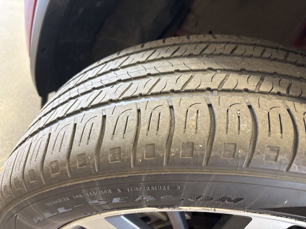 Used 2022 Nissan Pathfinder Platinum w/ Cargo Package image 2