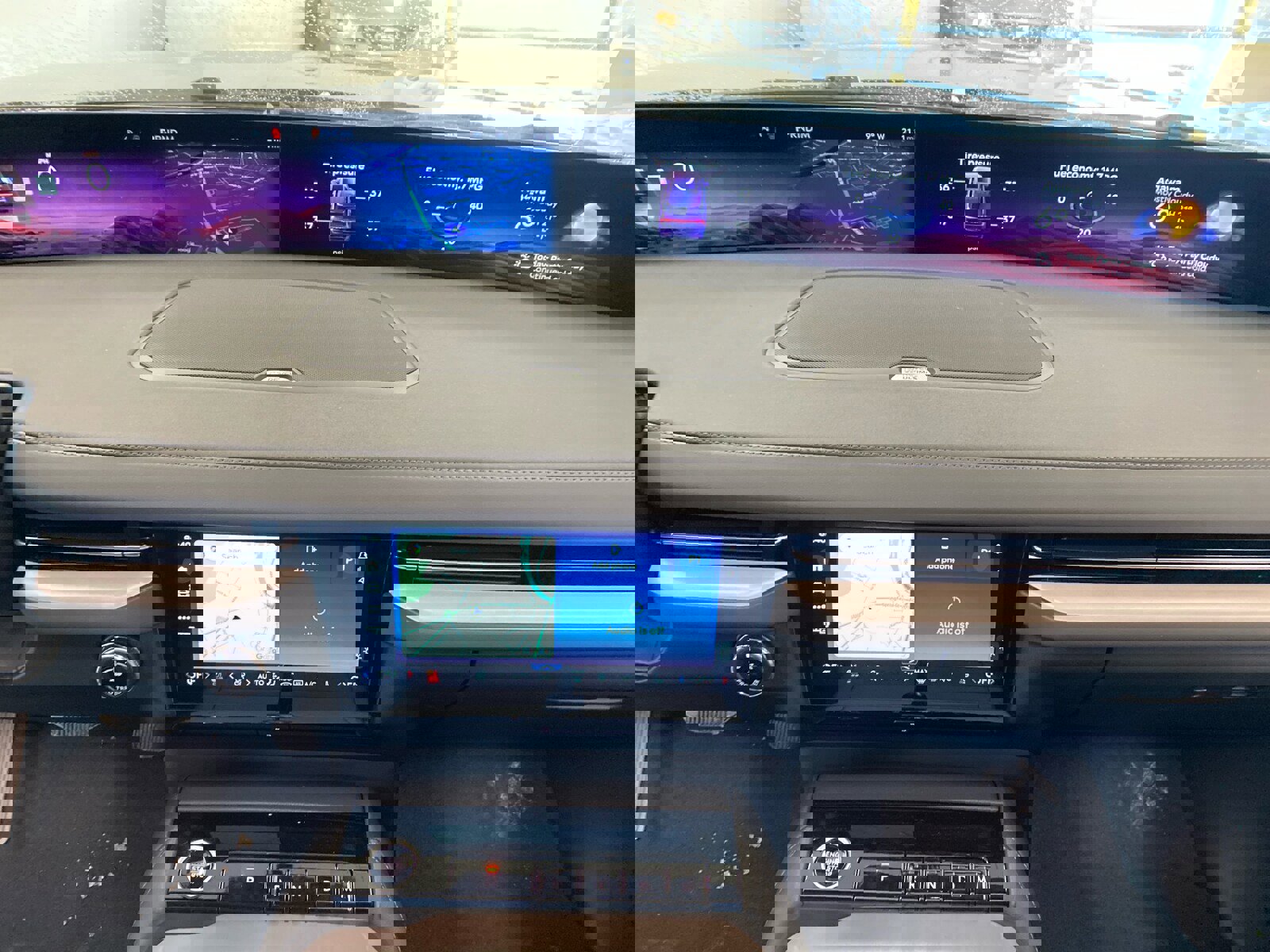 New 2026 Lincoln Navigator Reserve w/ Jet Appearance Package image 24