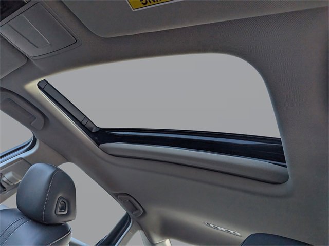 Certified 2025 Acura TLX w/ Technology Package image 22