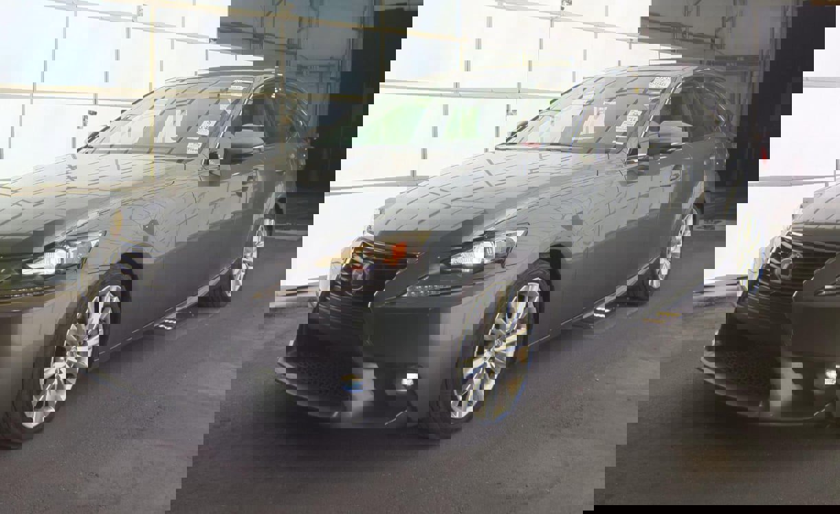 Used 2016 Lexus IS 200t image 1