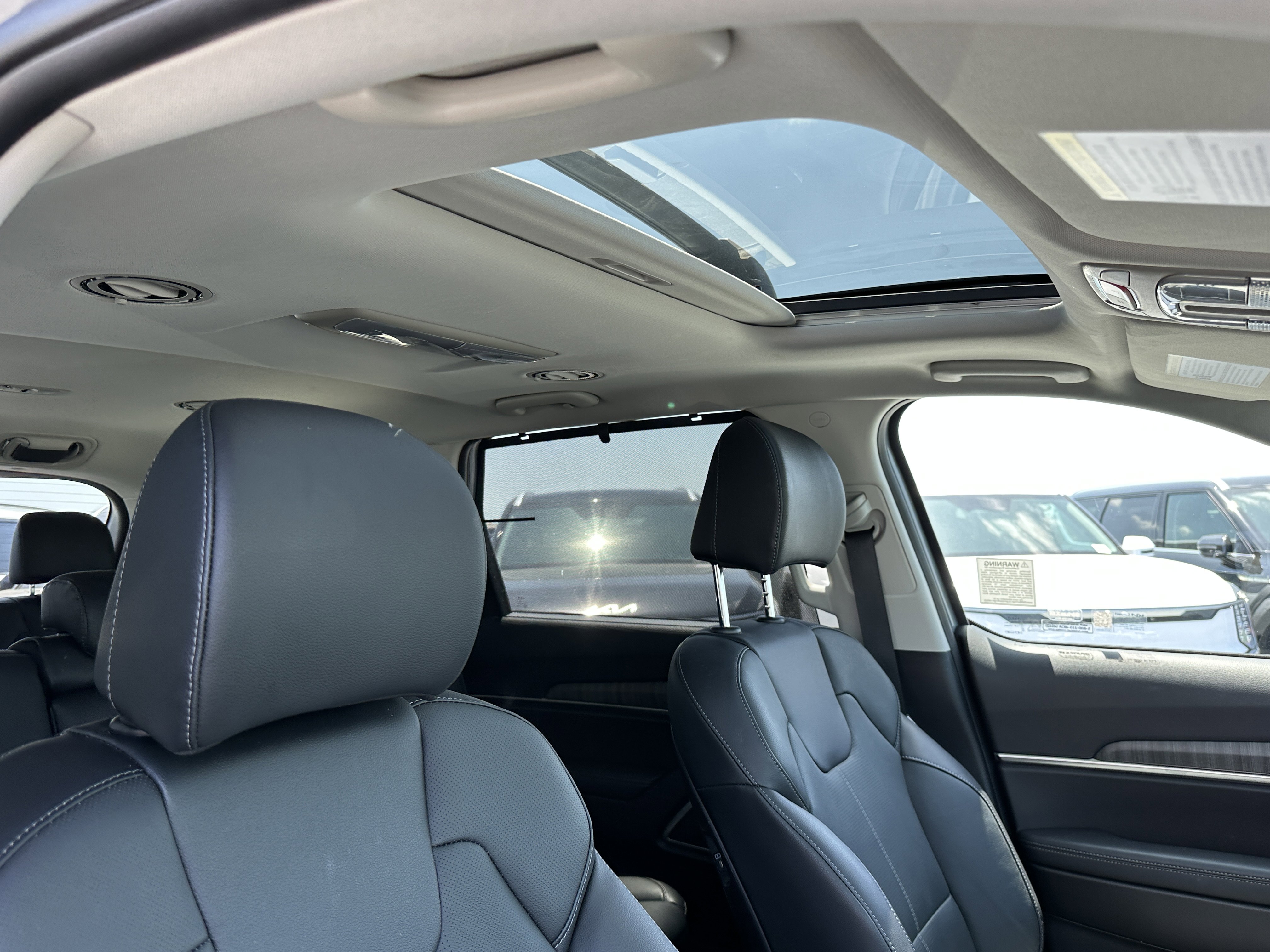 Certified 2025 Kia Telluride EX FWD image 19