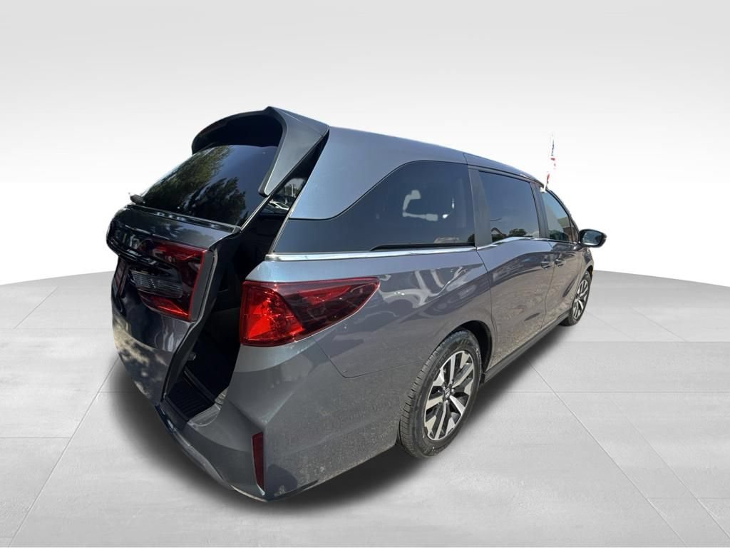 Used 2025 Honda Odyssey EX-L image 6