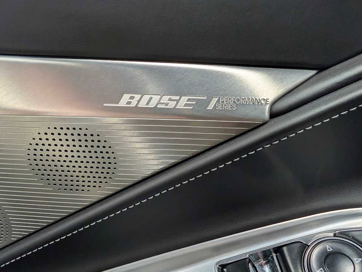 Used 2024 Chevrolet Corvette Stingray Premium Cpe w/ Z51 Performance Package RWD image 12
