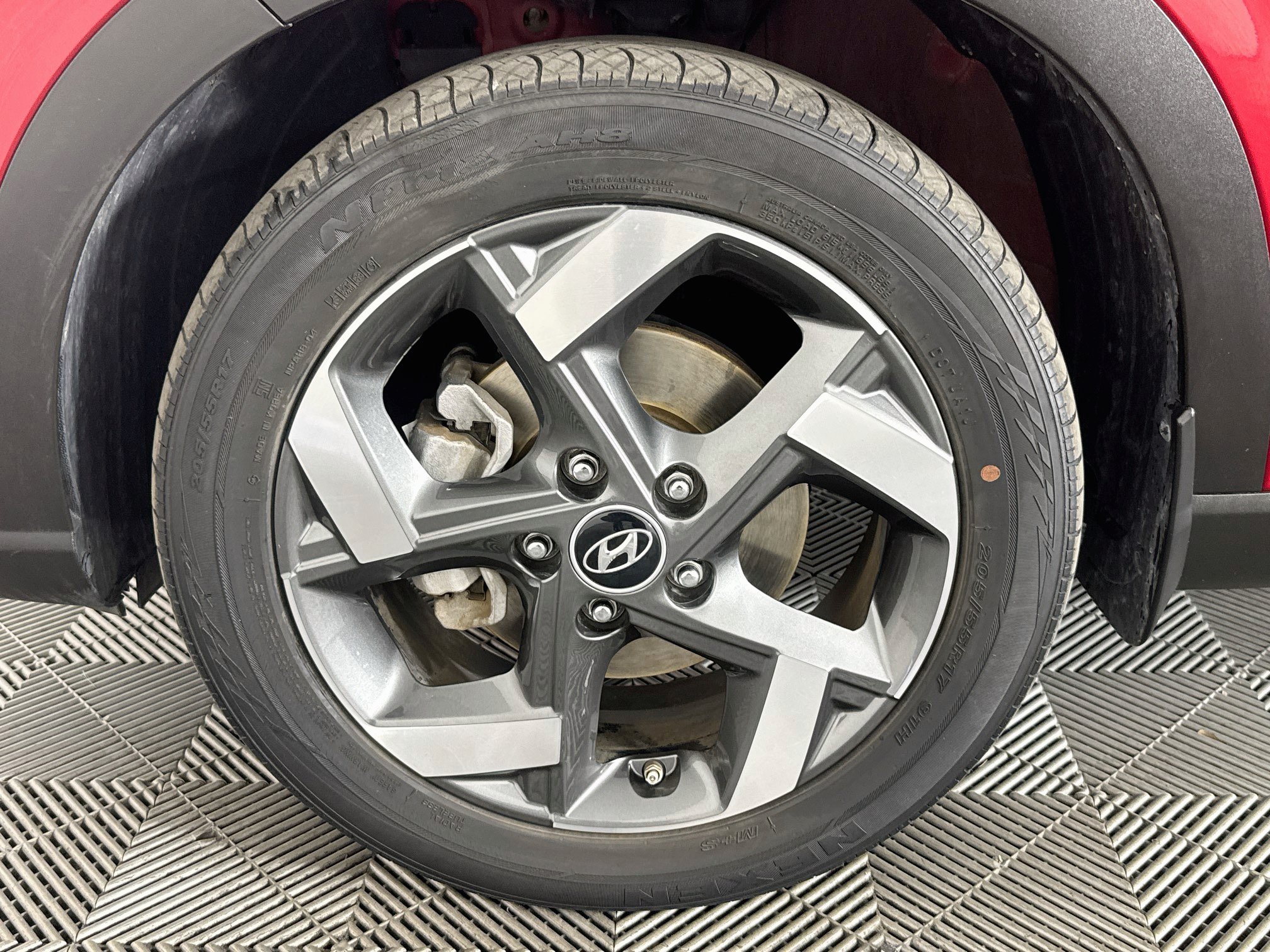 Used 2021 Hyundai Venue SEL FWD image 35