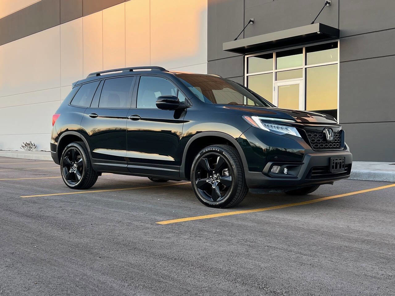 Used 2019 Honda Passport Touring image 2