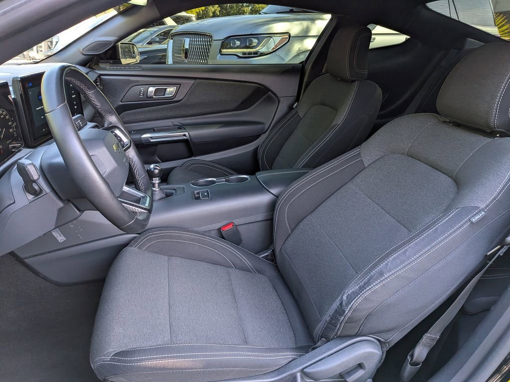 Used 2024 Ford Mustang GT RWD image 13