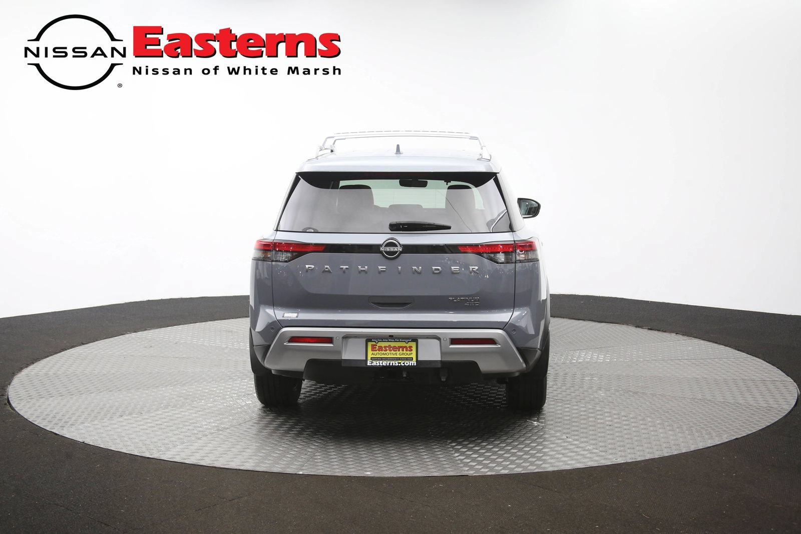 Used 2023 Nissan Pathfinder Platinum w/ Cargo Package AWD/4WD image 36