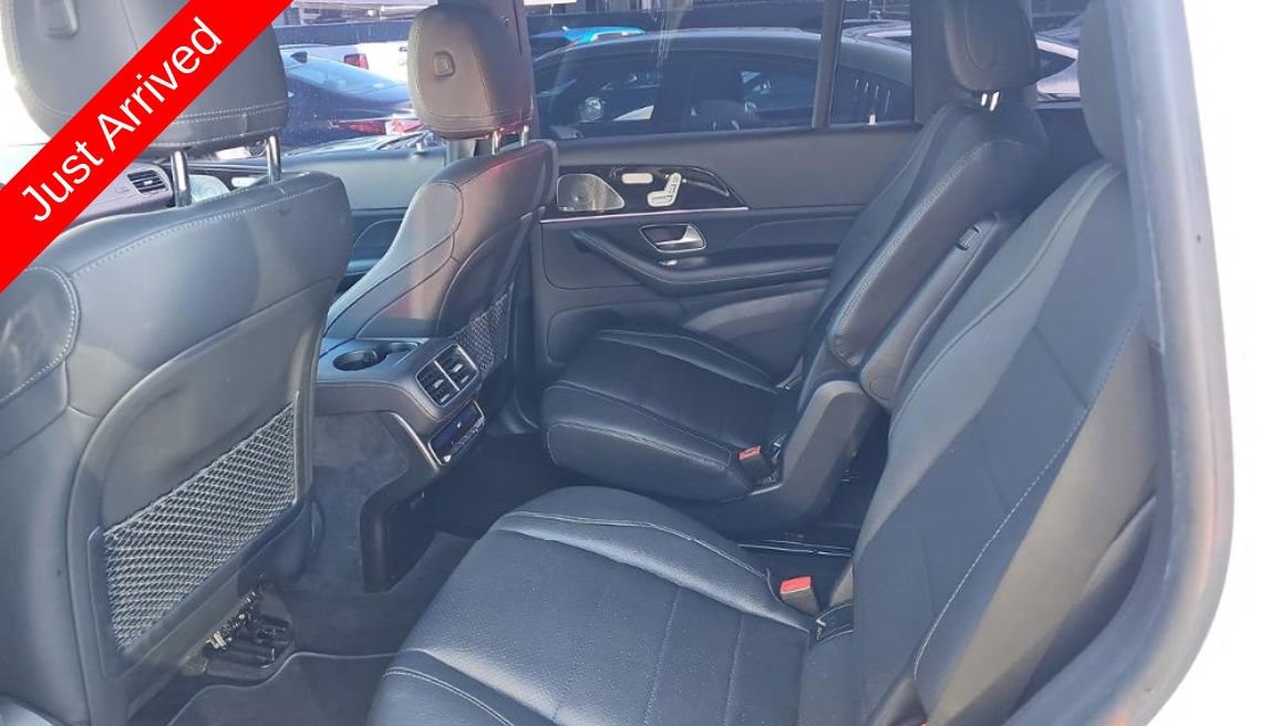 Used 2023 Mercedes-Benz GLS 450 4MATIC w/ AMG Line Exterior image 4