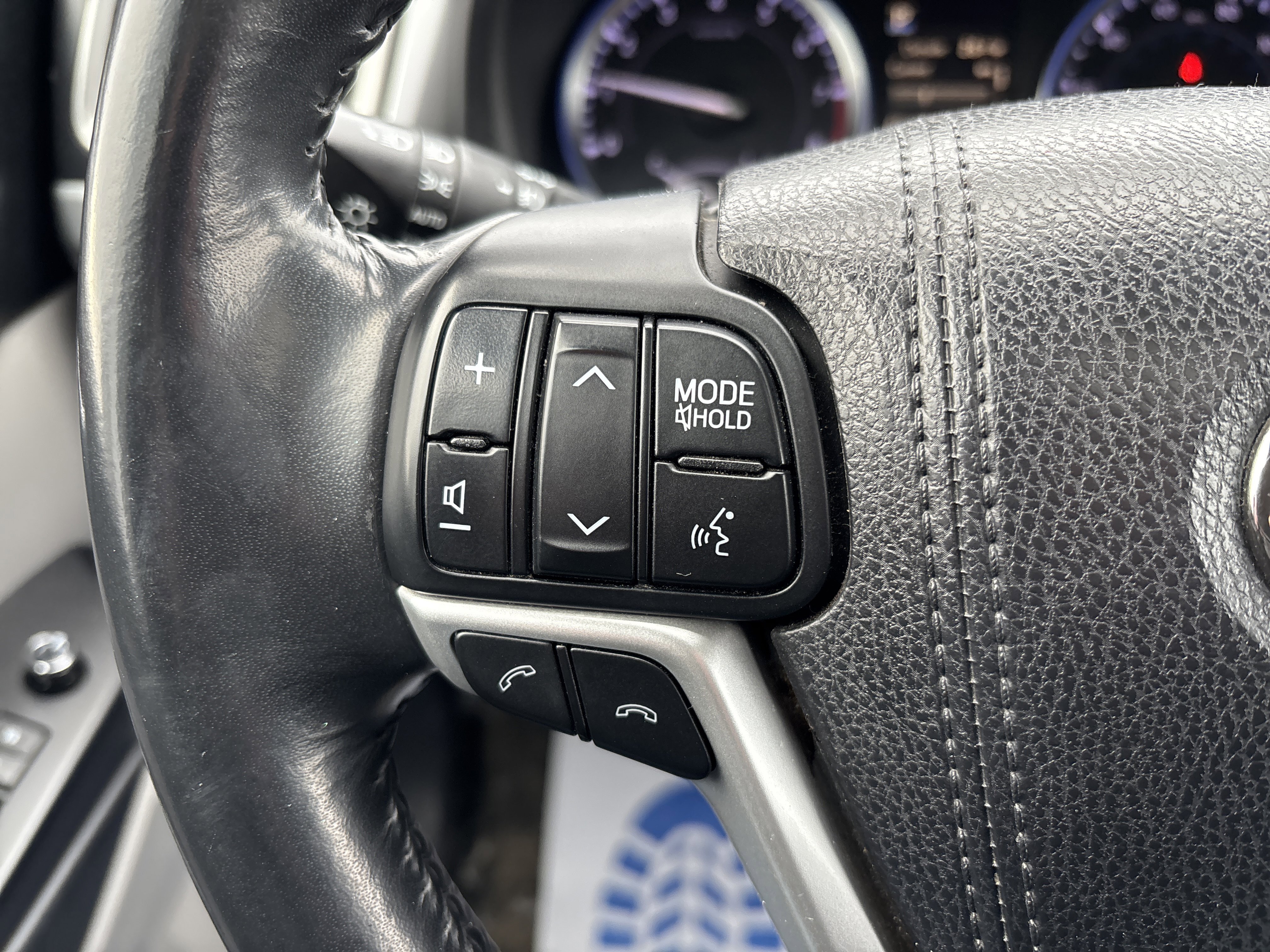 Used 2018 Toyota Highlander XLE image 20