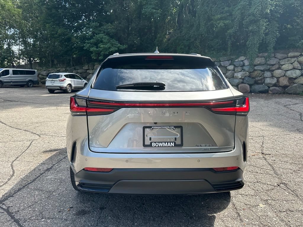 Used 2022 Lexus NX 350h AWD w/ Vision Package image 4