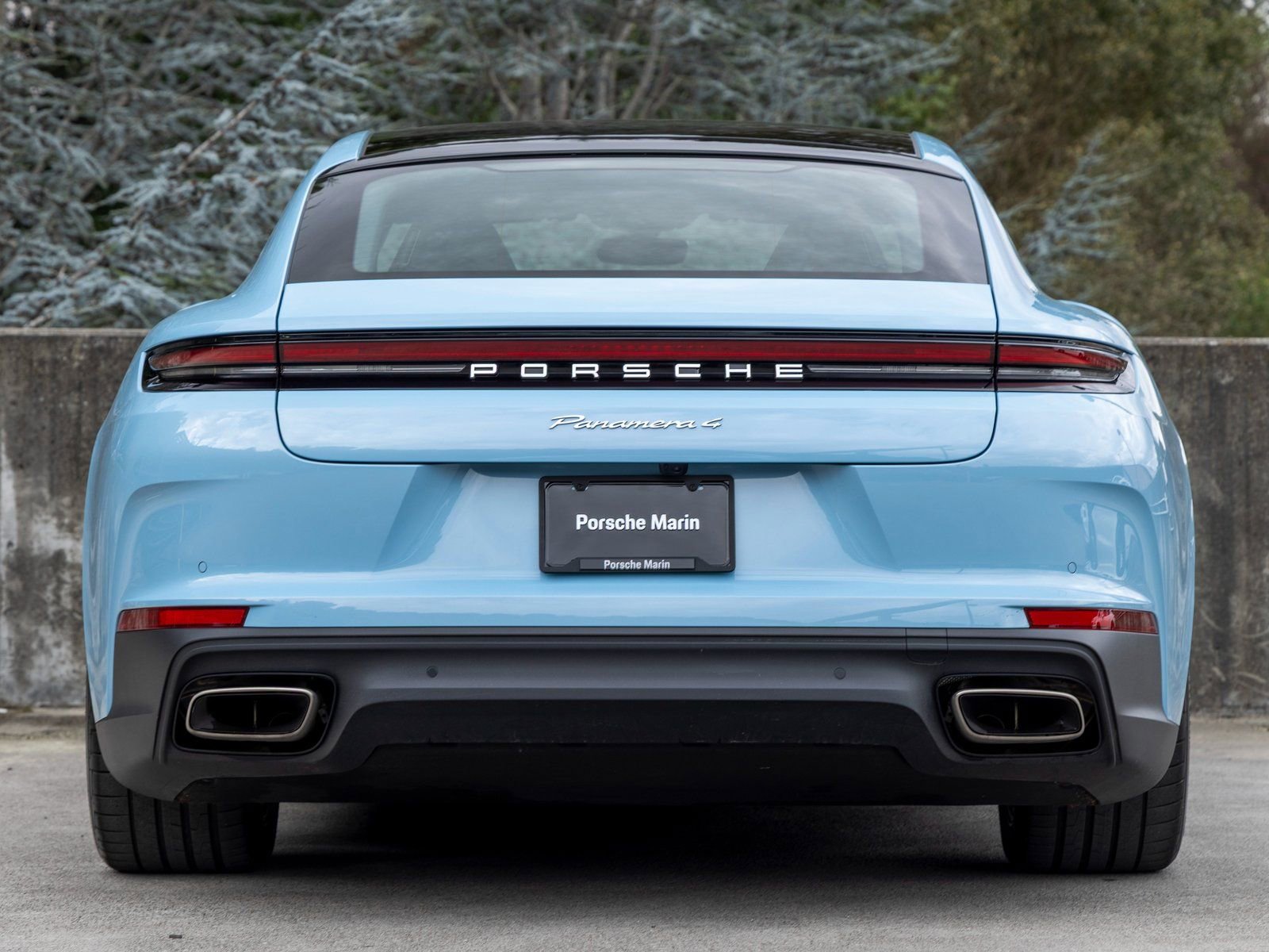 Certified 2025 Porsche Panamera 4 image 10