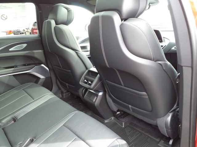 New 2025 Cadillac Lyriq Luxury image 21