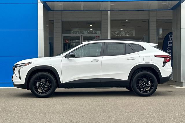 New 2026 Chevrolet Trax LT w/ Midnight Edition image 9