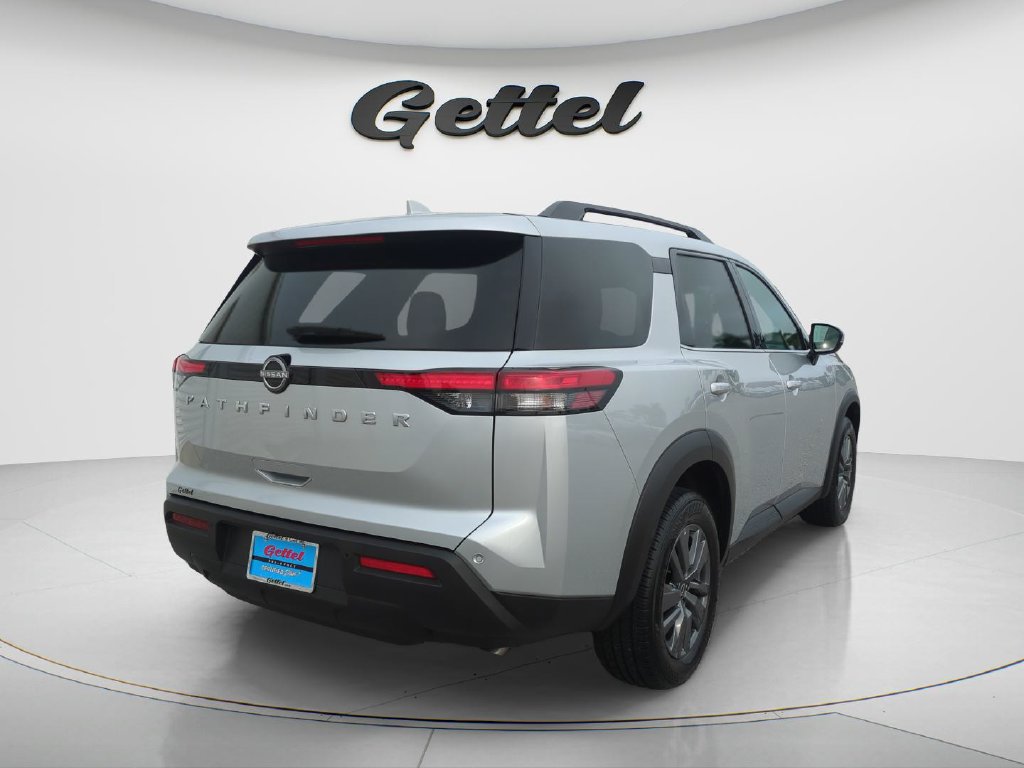Certified 2025 Nissan Pathfinder SV FWD image 5