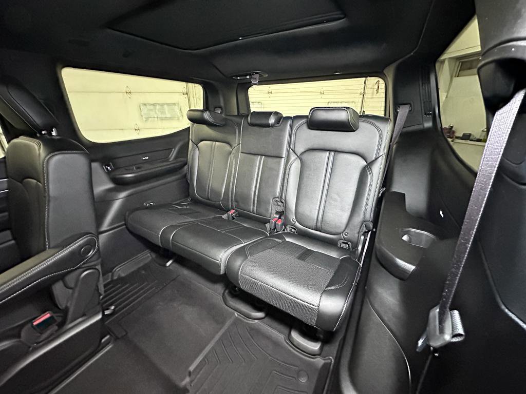 Certified 2024 Jeep Wagoneer Series II w/ Convenience Group I image 31