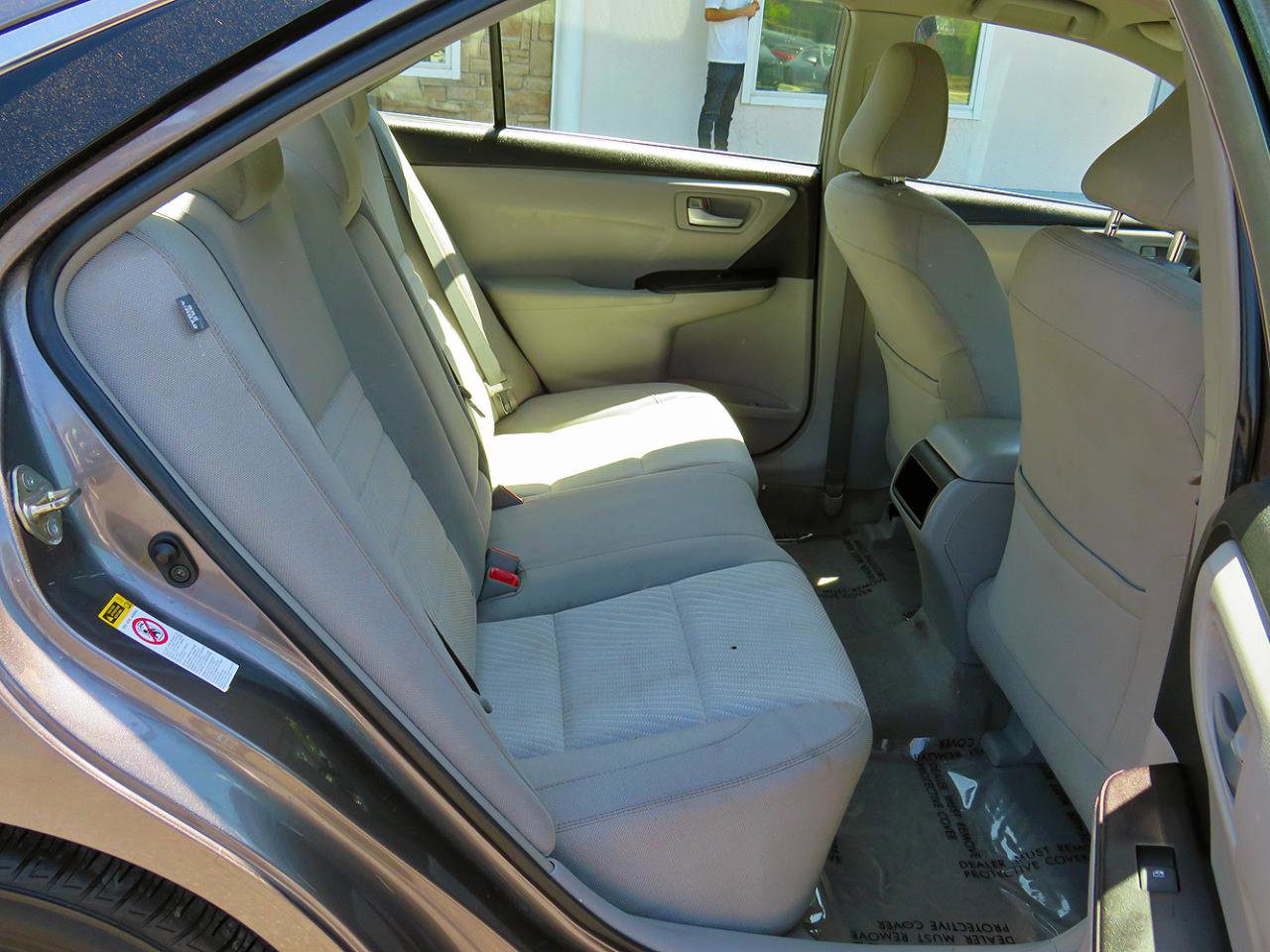 Used 2017 Toyota Camry LE FWD image 14