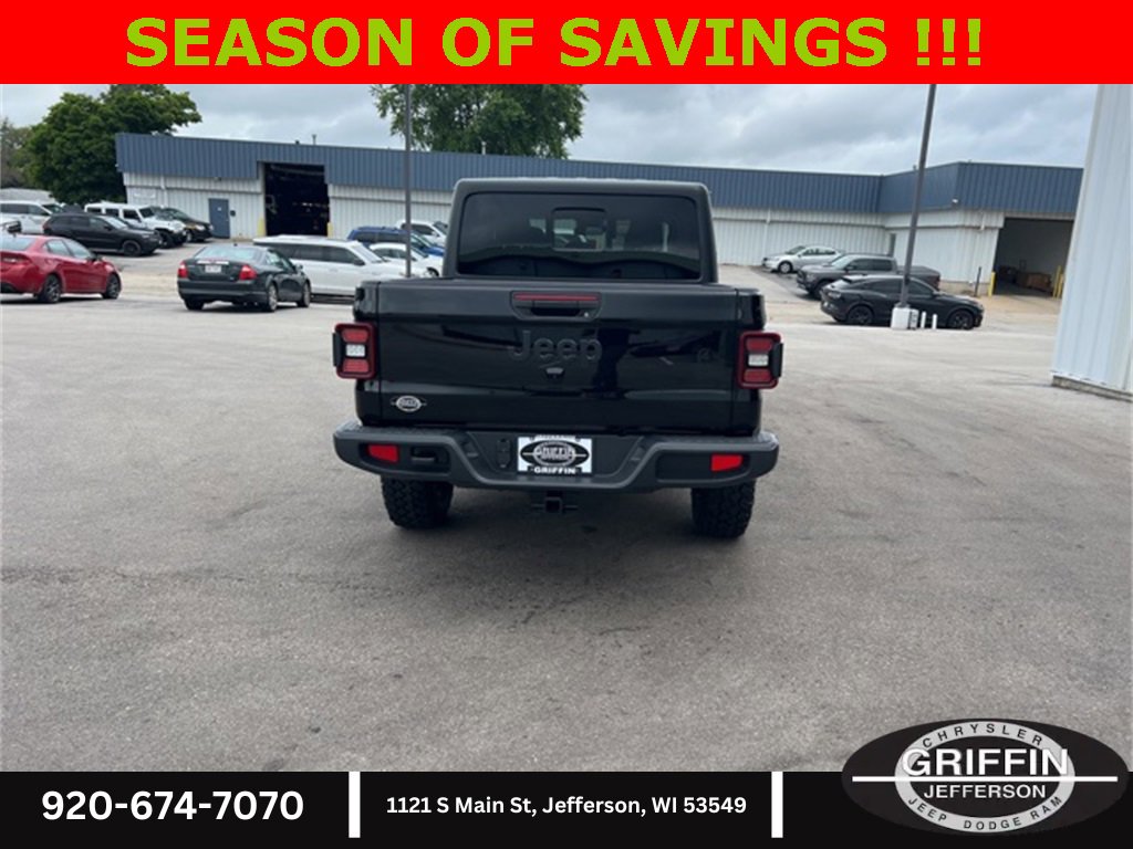 New 2025 Jeep Gladiator Sport image 10