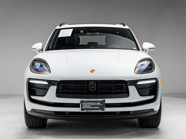 Certified 2026 Porsche Macan AWD/4WD image 34