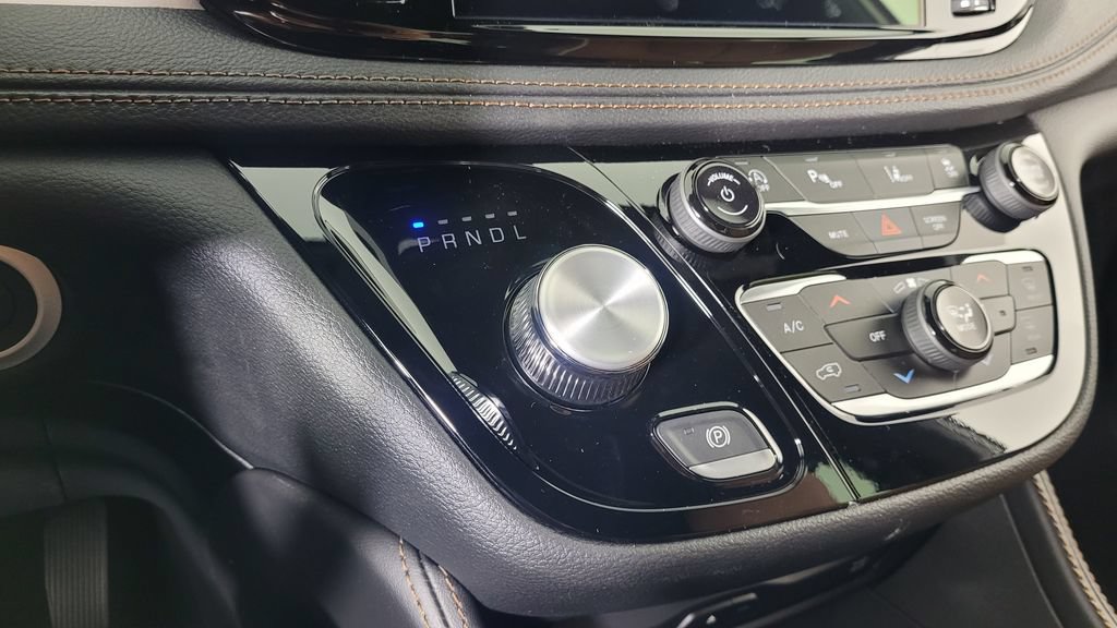 New 2026 Chrysler Pacifica Pinnacle AWD/4WD image 22