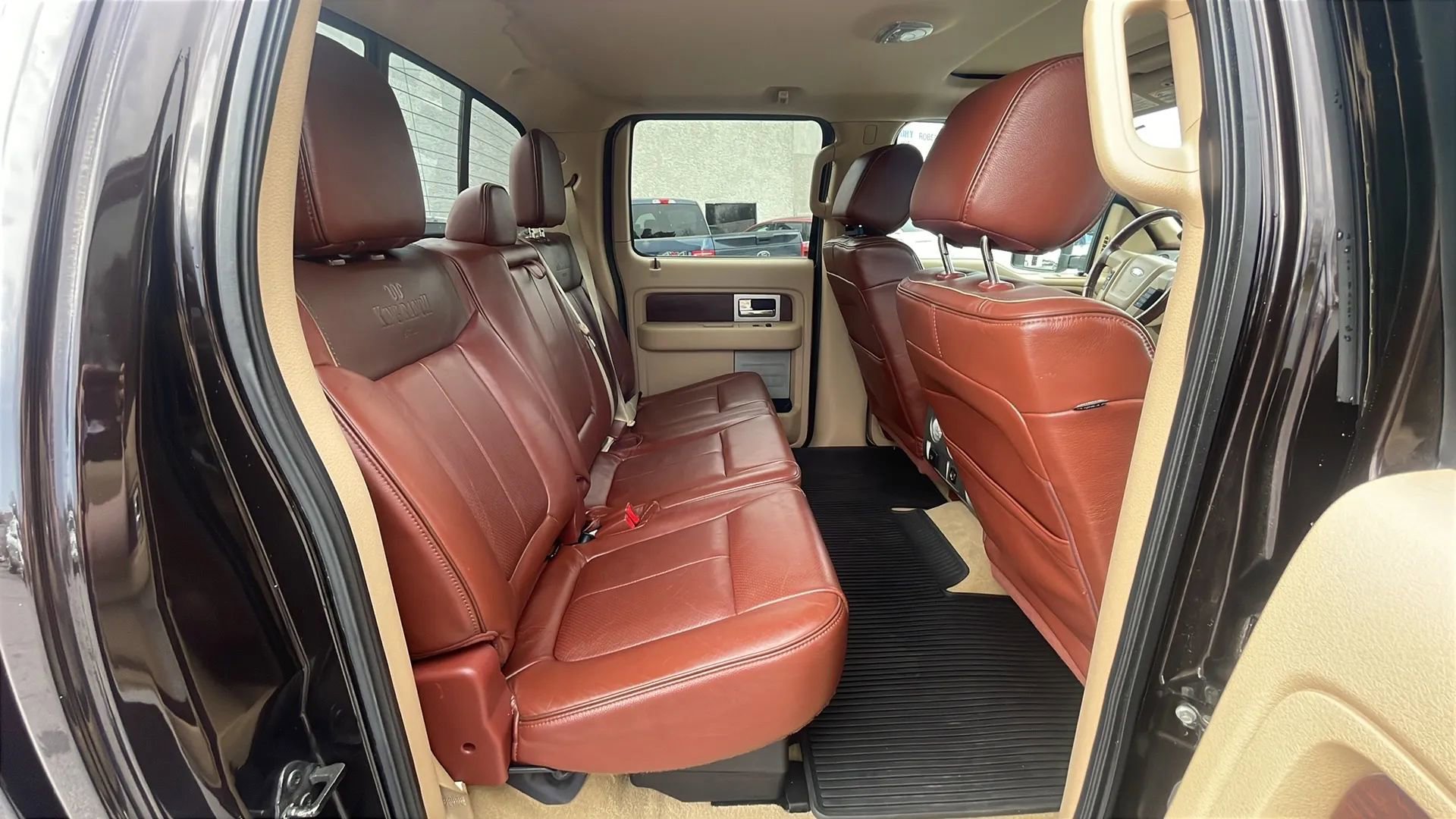 Used 2014 Ford F150 King Ranch w/ King Ranch Luxury Package image 33