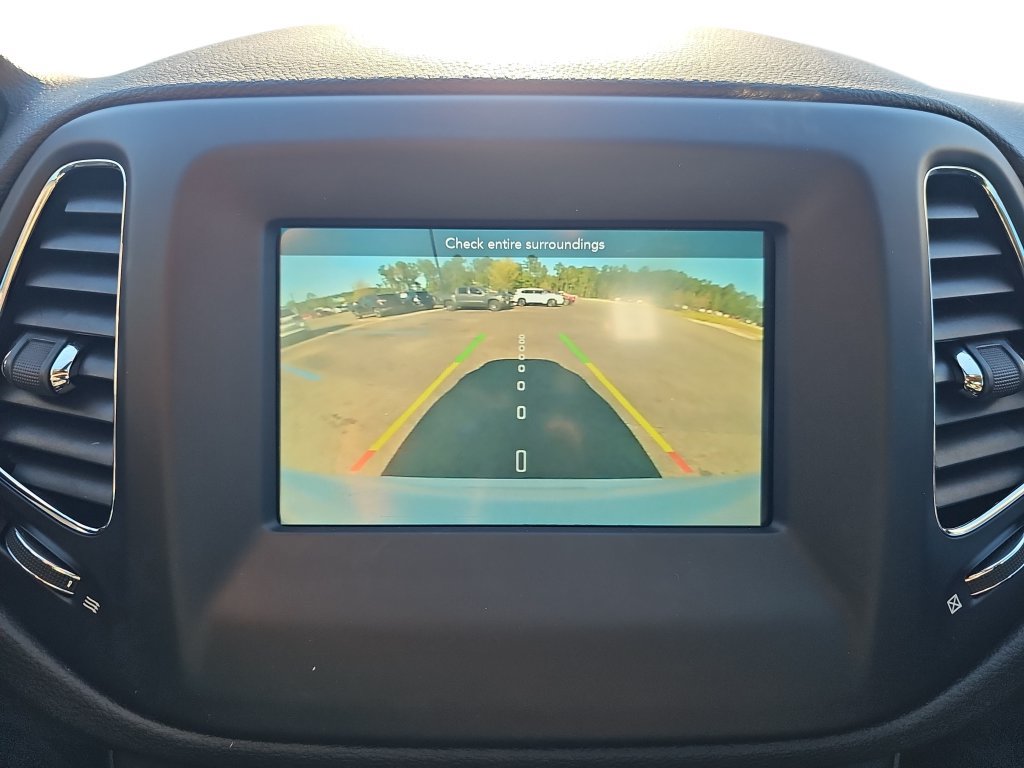 Used 2019 Jeep Compass Sport FWD image 23