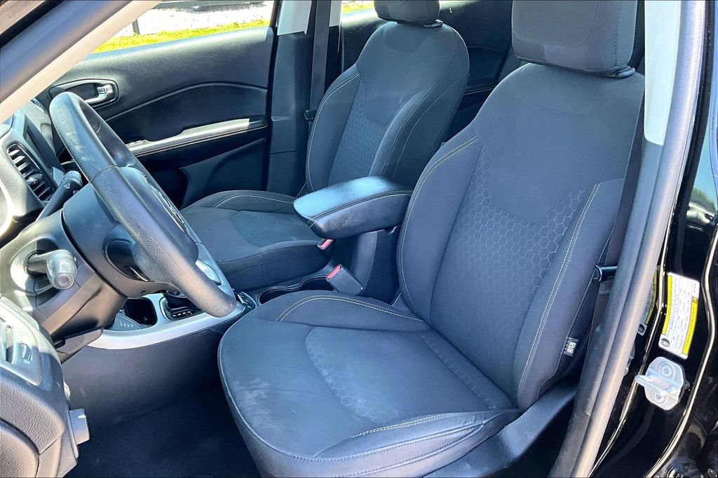 Used 2019 Jeep Compass Sport AWD/4WD image 23