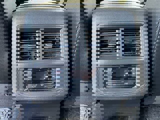 Used 2022 Volkswagen Atlas SE image 28