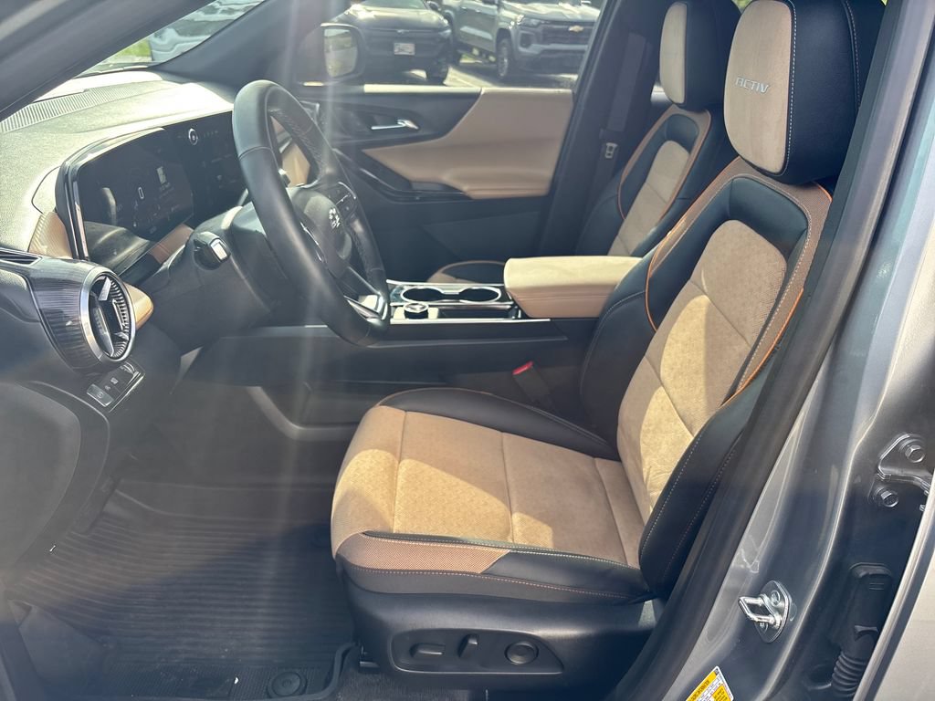 Certified 2025 Chevrolet Equinox ACTIV w/ Safety and Technology Package FWD image 24