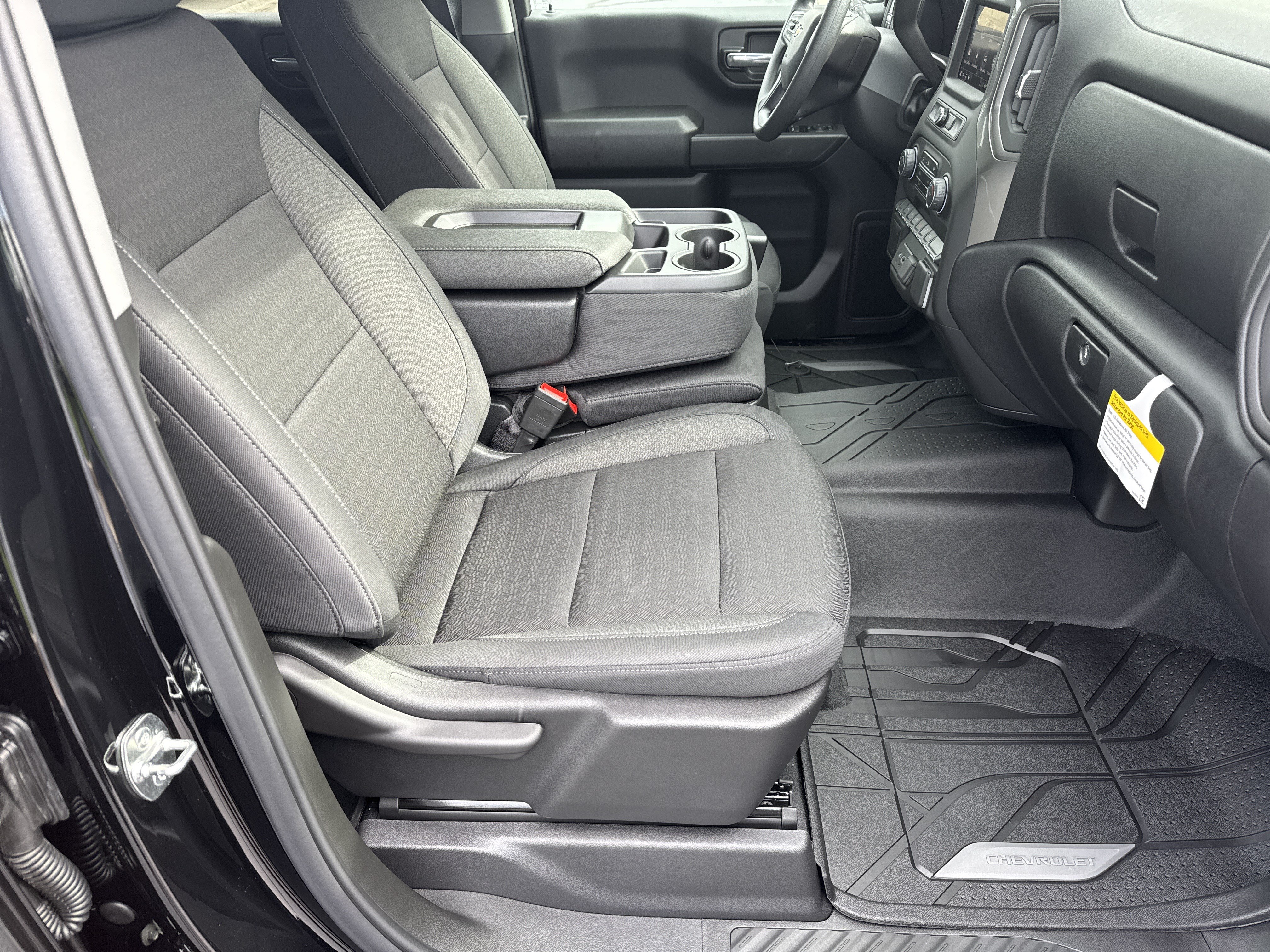 New 2026 Chevrolet Silverado 1500 Custom RWD image 15