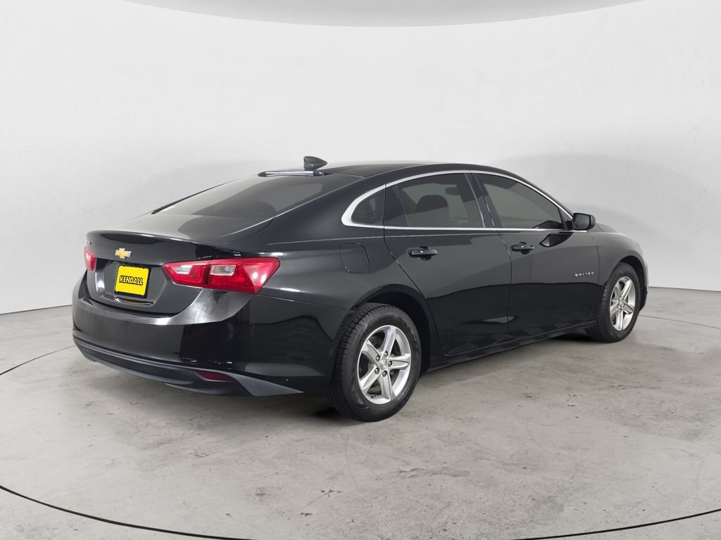 Used 2018 Chevrolet Malibu LS FWD image 5