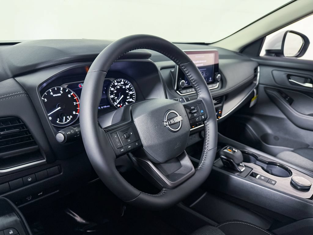 Certified 2026 Nissan Rogue SV w/ Cold Weather Package AWD/4WD image 33