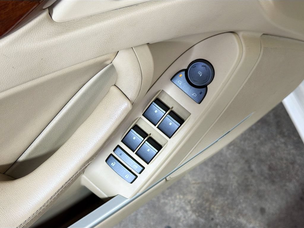Used 2013 Cadillac CTS Luxury w/ Wood Trim Package AWD/4WD image 18