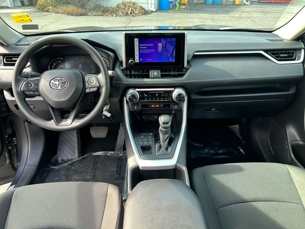 Certified 2025 Toyota RAV4 LE image 21