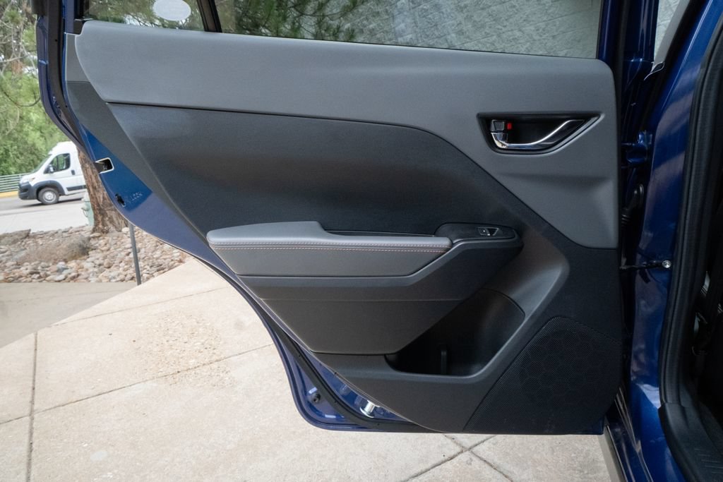 Certified 2025 Subaru Crosstrek 2.5i Limited AWD/4WD image 15