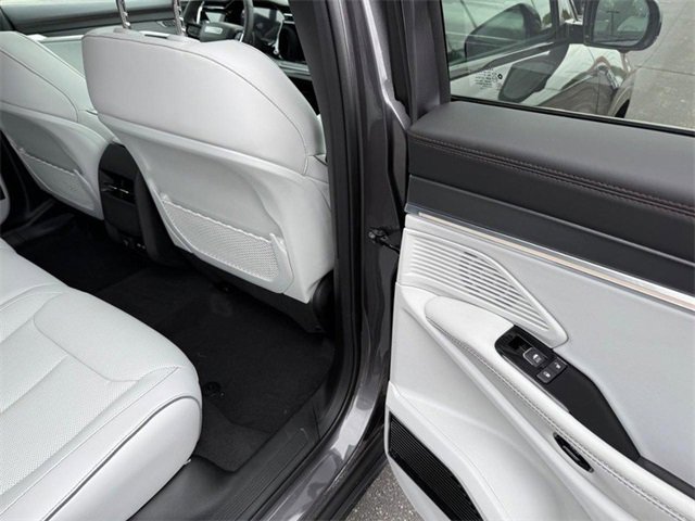 New 2025 Jeep Wagoneer S Limited w/ Comfort Package image 13