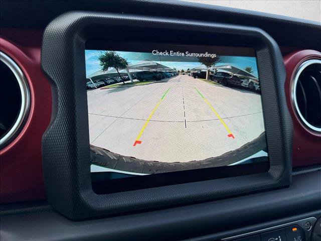 Used 2023 Jeep Wrangler Rubicon AWD/4WD image 14