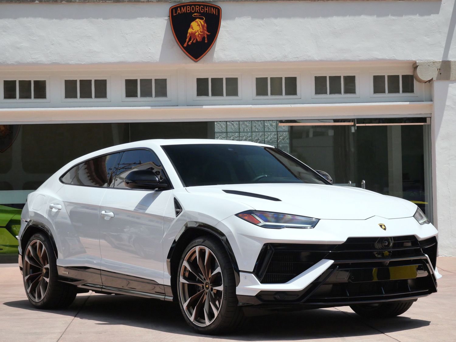 Used 2024 Lamborghini Urus S AWD/4WD image 1