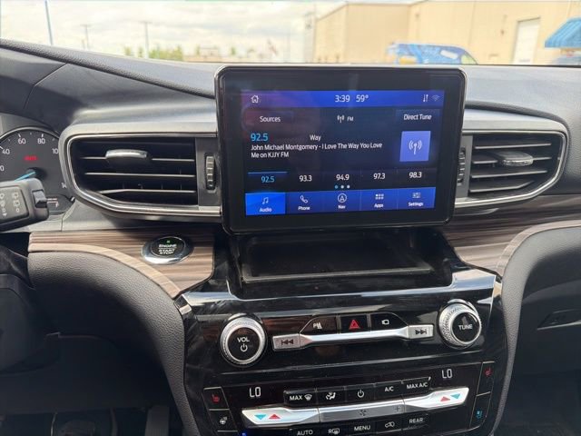 Used 2021 Ford Explorer Limited w/ Equipment Group 301A AWD/4WD image 28